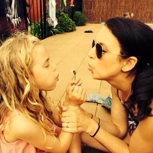 Meet your Posher, Avril